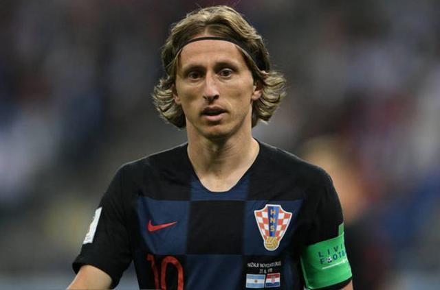 大罗：我告诉内马尔世界杯前一年只能训练、吃饭和睡觉